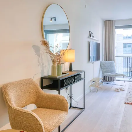 Apartment Cozy 5-person Near The In Ostend