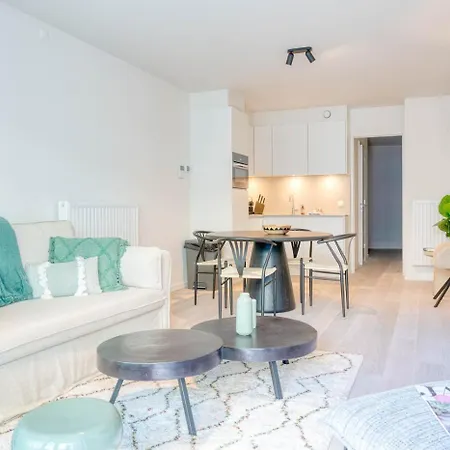 Apartment Cozy 5-person Near The In