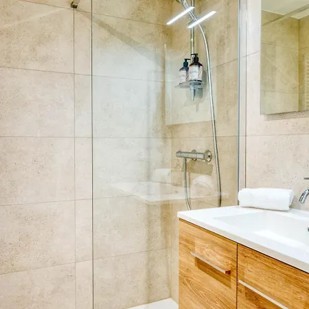 Cozy 5-person Near The In 오스텐드