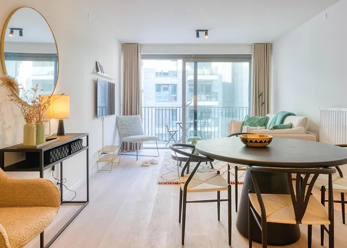 公寓 Cozy 5-person Near The In 奥斯滕德