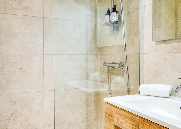 Cozy 5-person Near The In 奥斯滕德